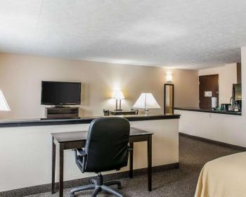 Quality Inn & Suites - Mattoon